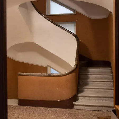 Sophie's Choice 2 Semesterbostad Rom