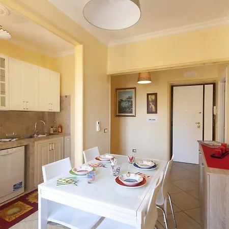 Semesterbostad Sophie's Choice 2 *